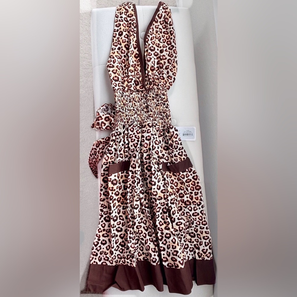 Brown 🐆 Leopard Print Backless Halter Apron with Pockets